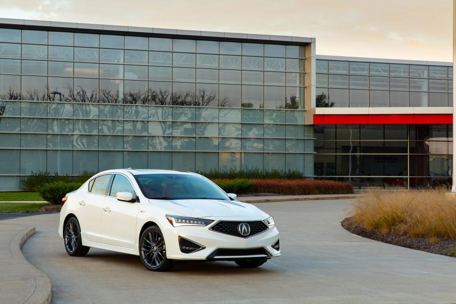  Acura ILX A-Spec 2018 года  (фото 42 из 52)